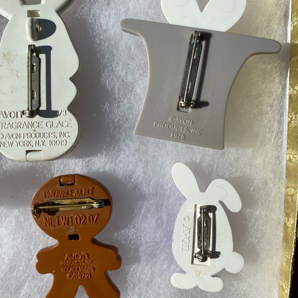Collection of 5 1970s vintage pins - Picture 8 of 10